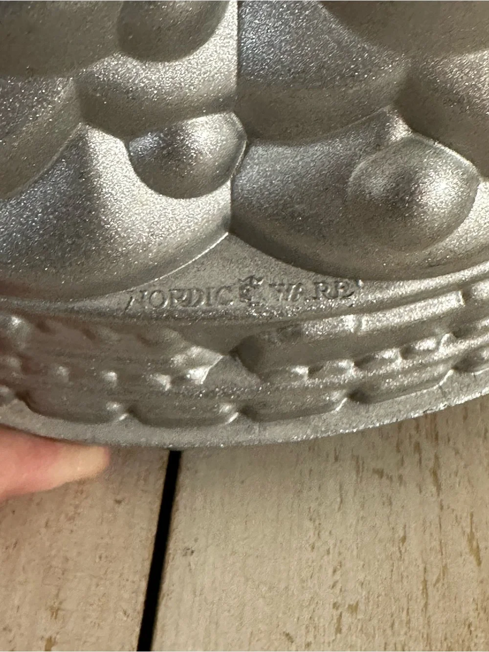Nordic Ware cast aluminum holiday tree Bundt Pan festive forest pine